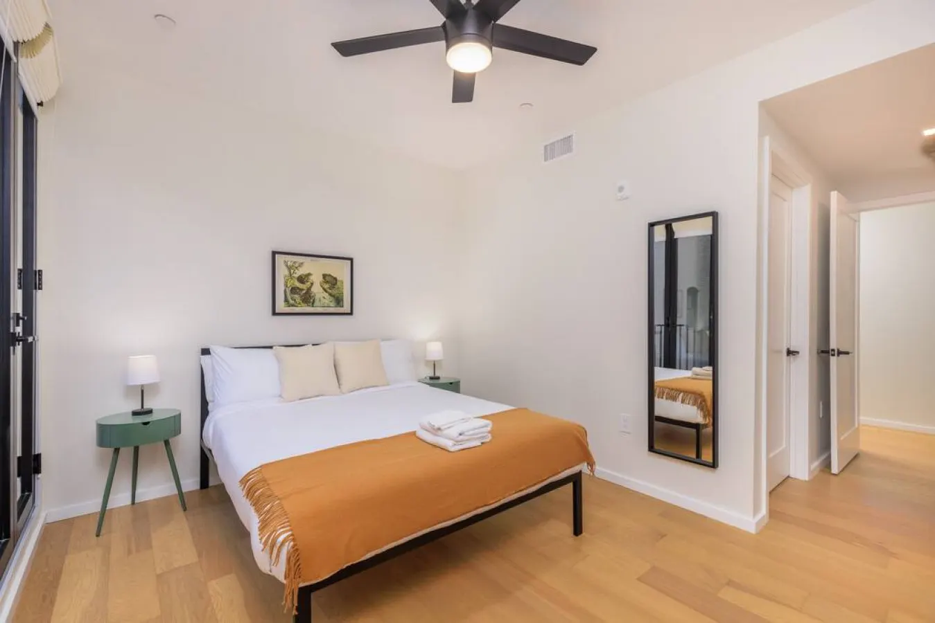 New! Gorgeous 2Br Mission Hill 9