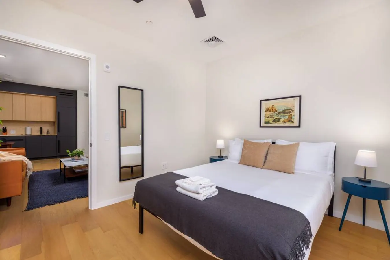 New! Gorgeous 2Br Mission Hill 10