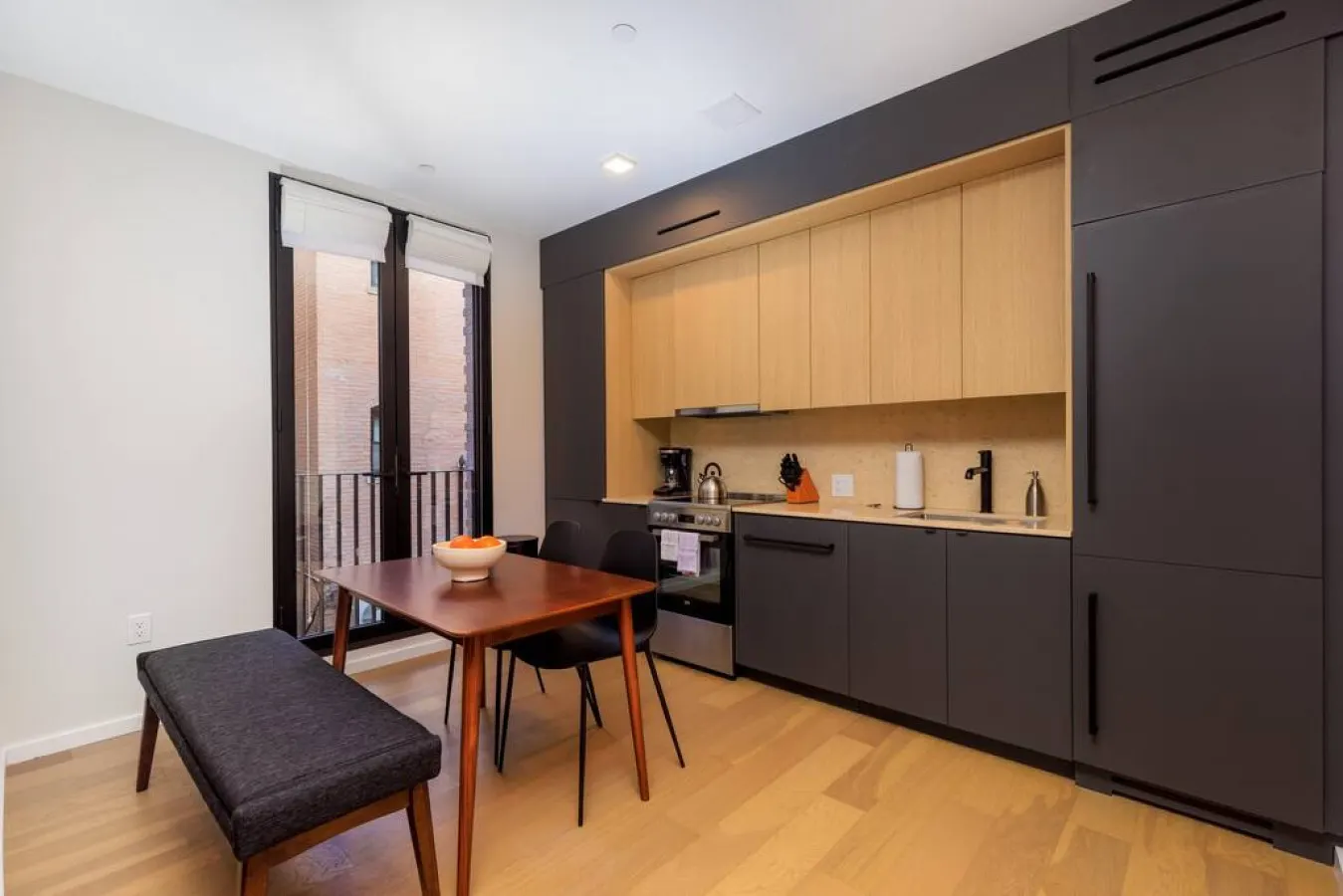 New! Gorgeous 2Br Mission Hill 13