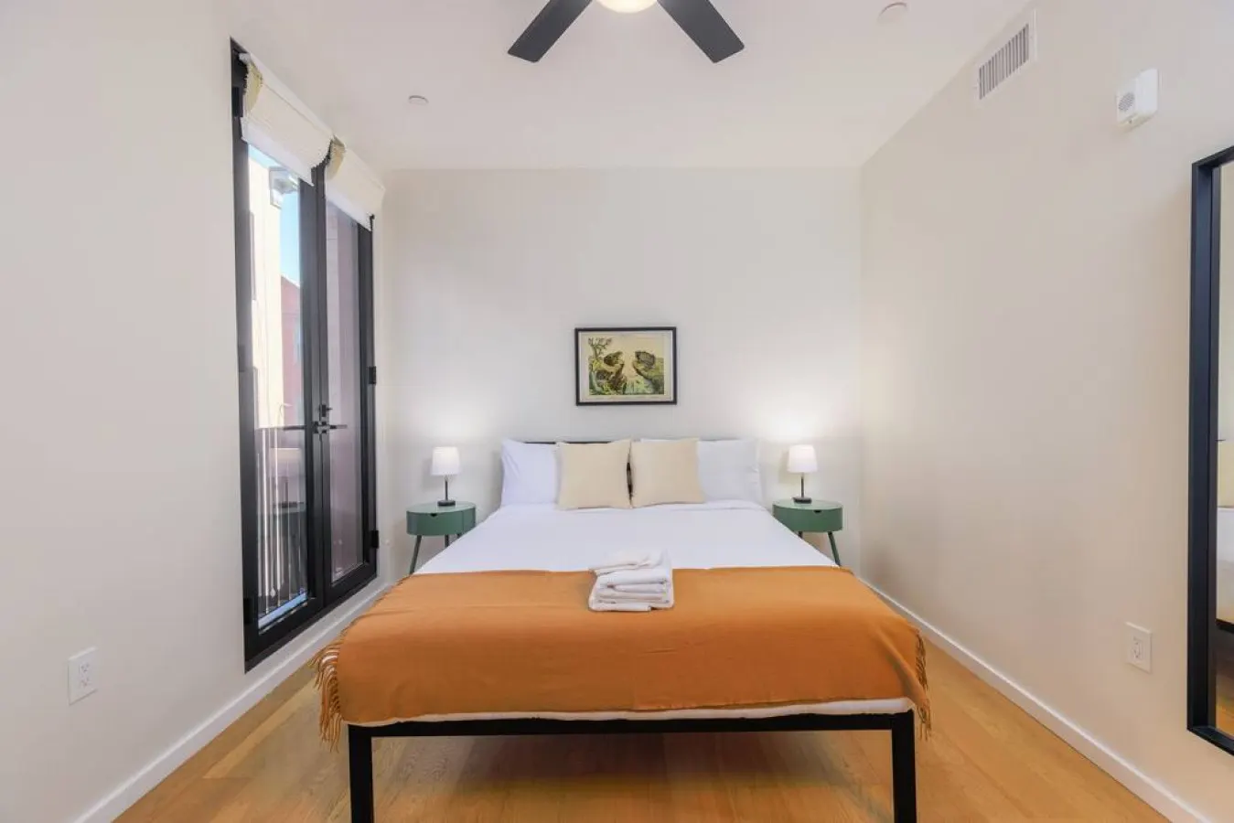New! Gorgeous 2Br Mission Hill 4