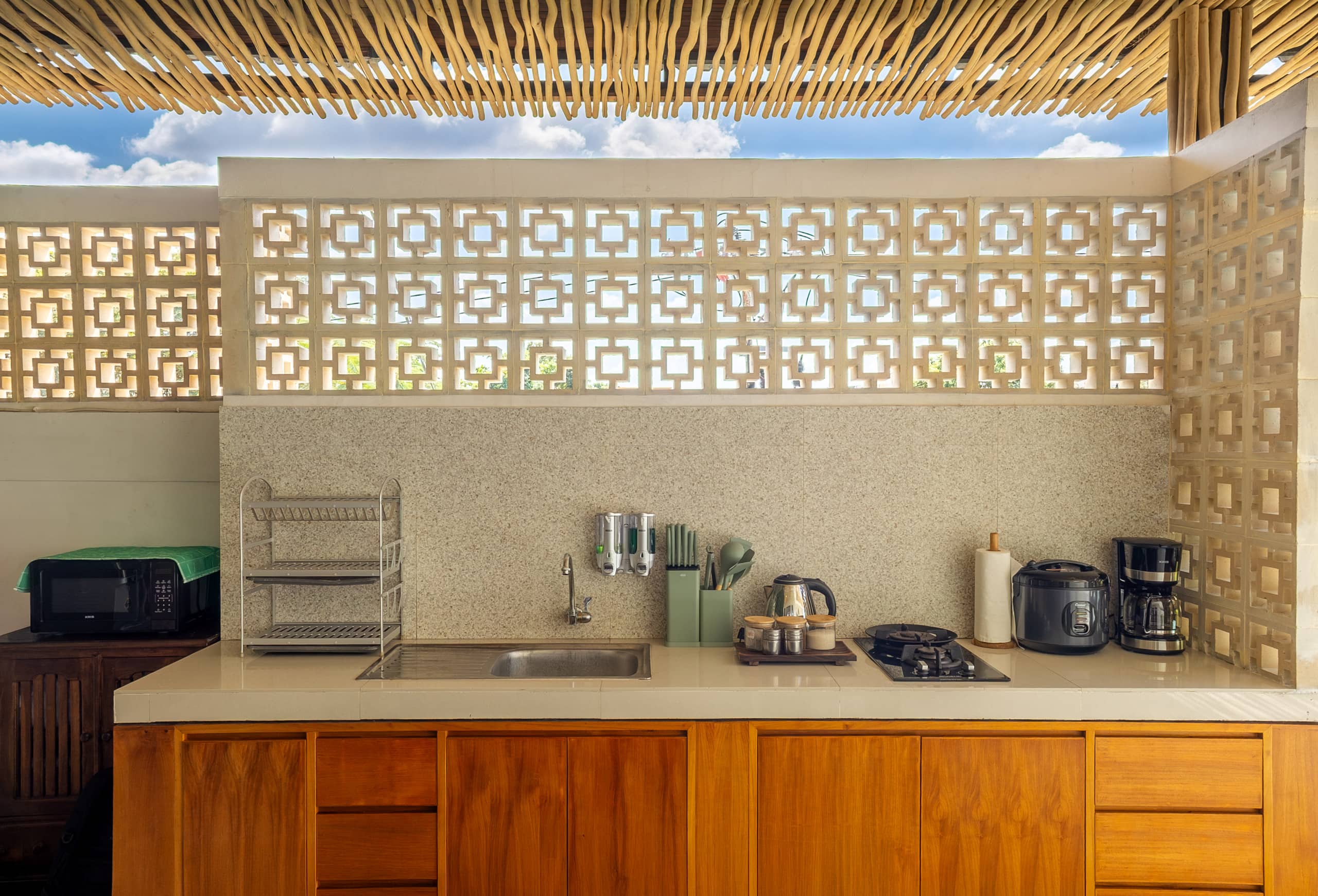 Prime Location! 2BR Pool Villa in Seminyak — photo 4