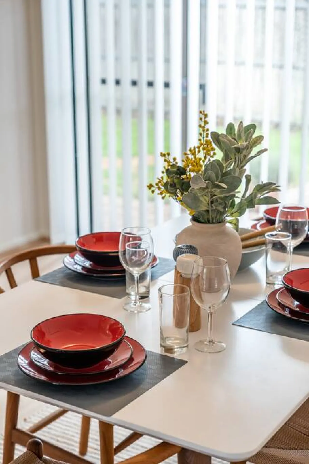 Poppy on the Lane—Experience City-fringe Charm 11