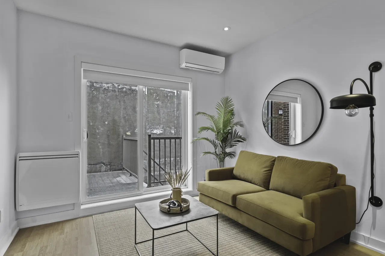 Little Italy - Trendy Open-Space Studio by Jean Talon Market - Unit 5 3