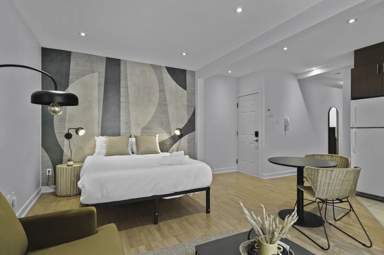 Little Italy - Trendy Open-Space Studio by Jean Talon Market - Unit 5 5