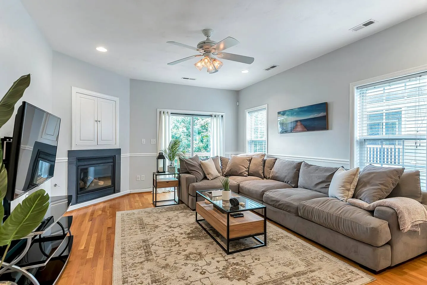 Chic’s Beach 3BR Walk to Beach + 30+ Nights 12