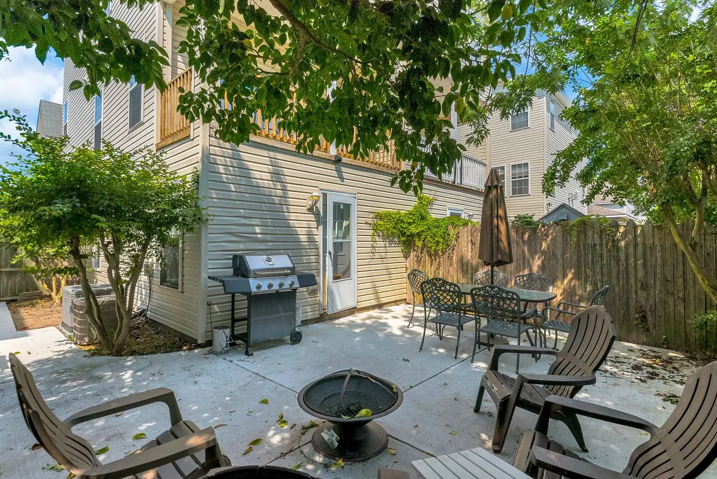 Chic’s Beach 3BR Walk to Beach + 30+ Nights 5