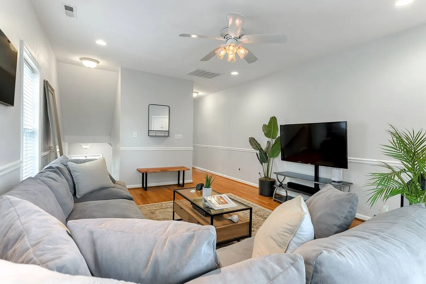 Chic’s Beach 3BR Walk to Beach + 30+ Nights 6
