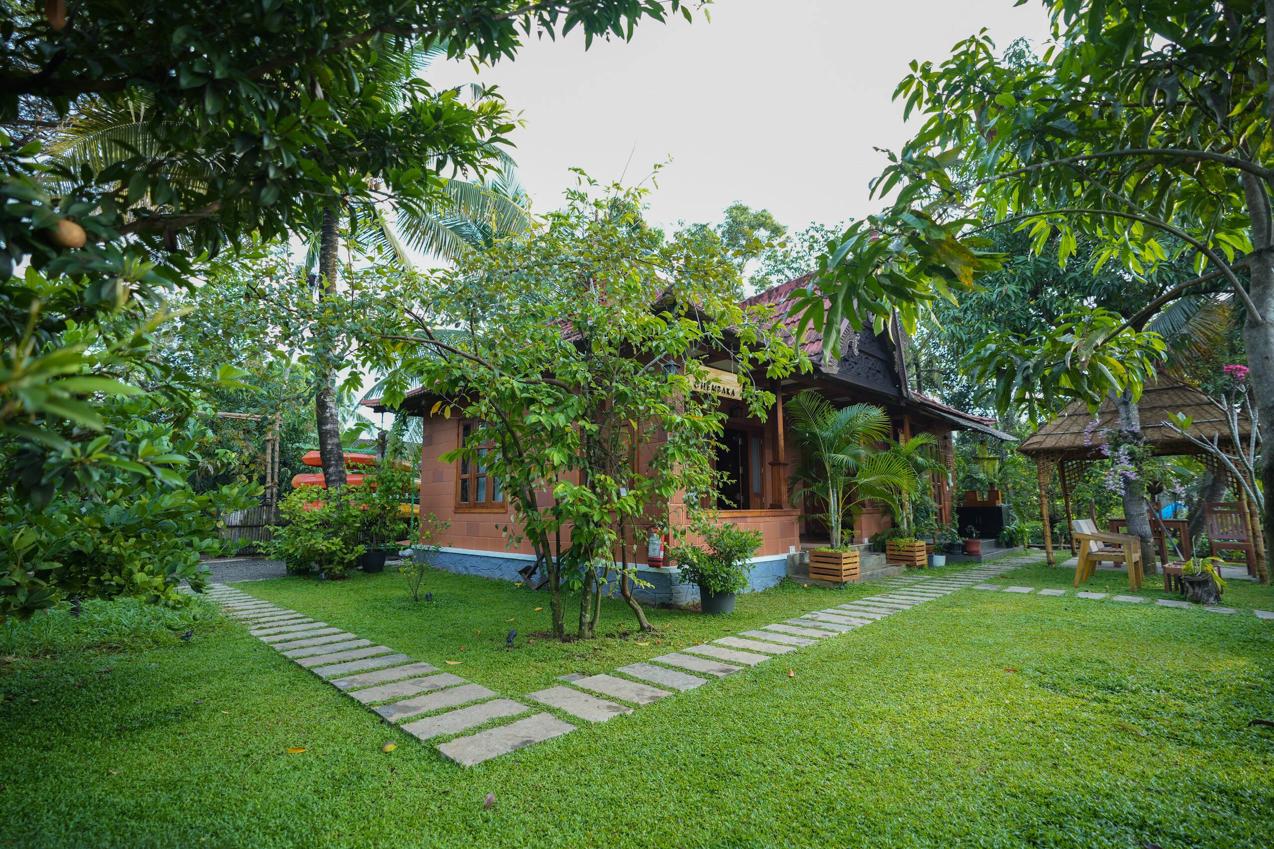 Little Chembaka- Private Villa with River View 1