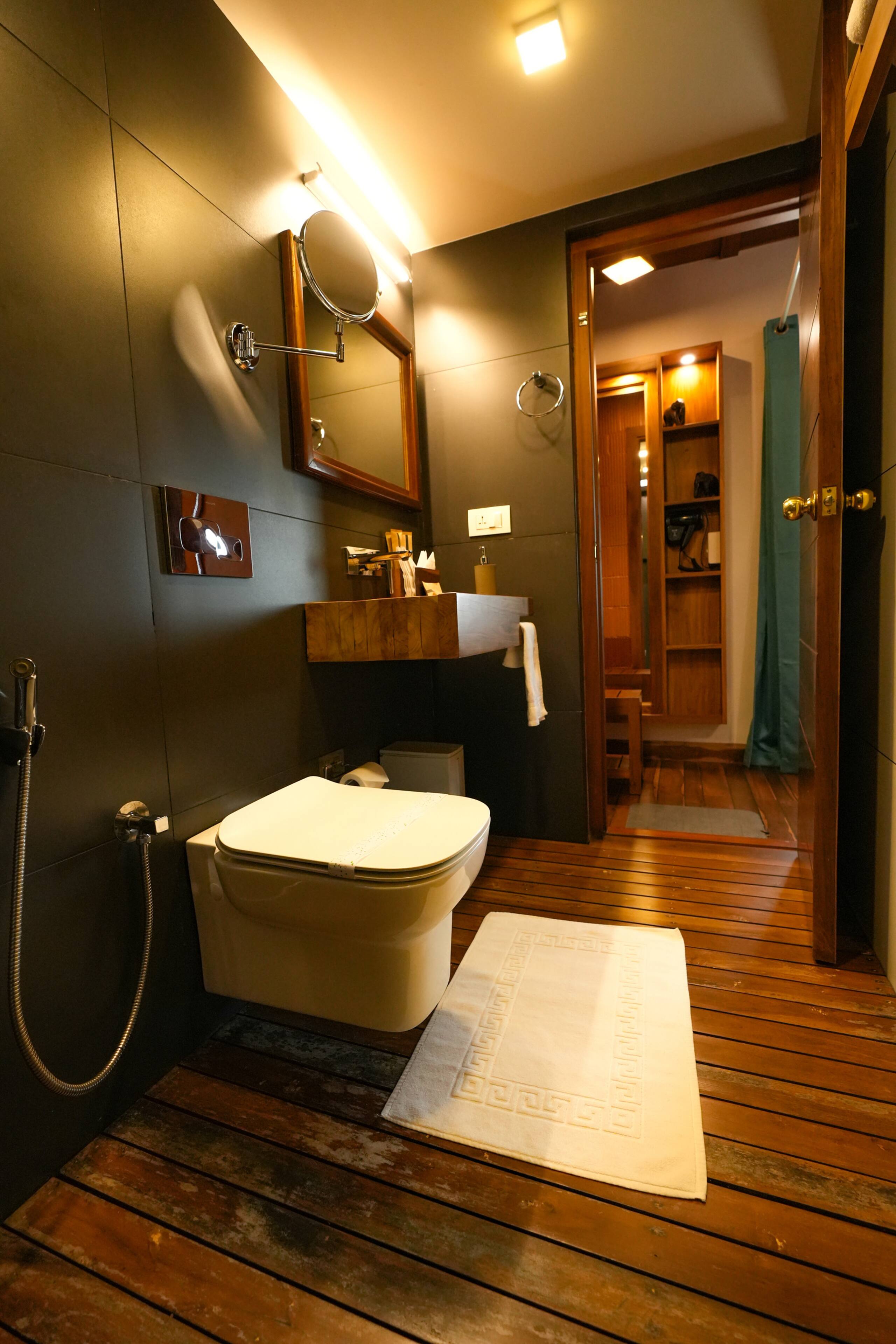 Little Chembaka- Private Villa with River View 23