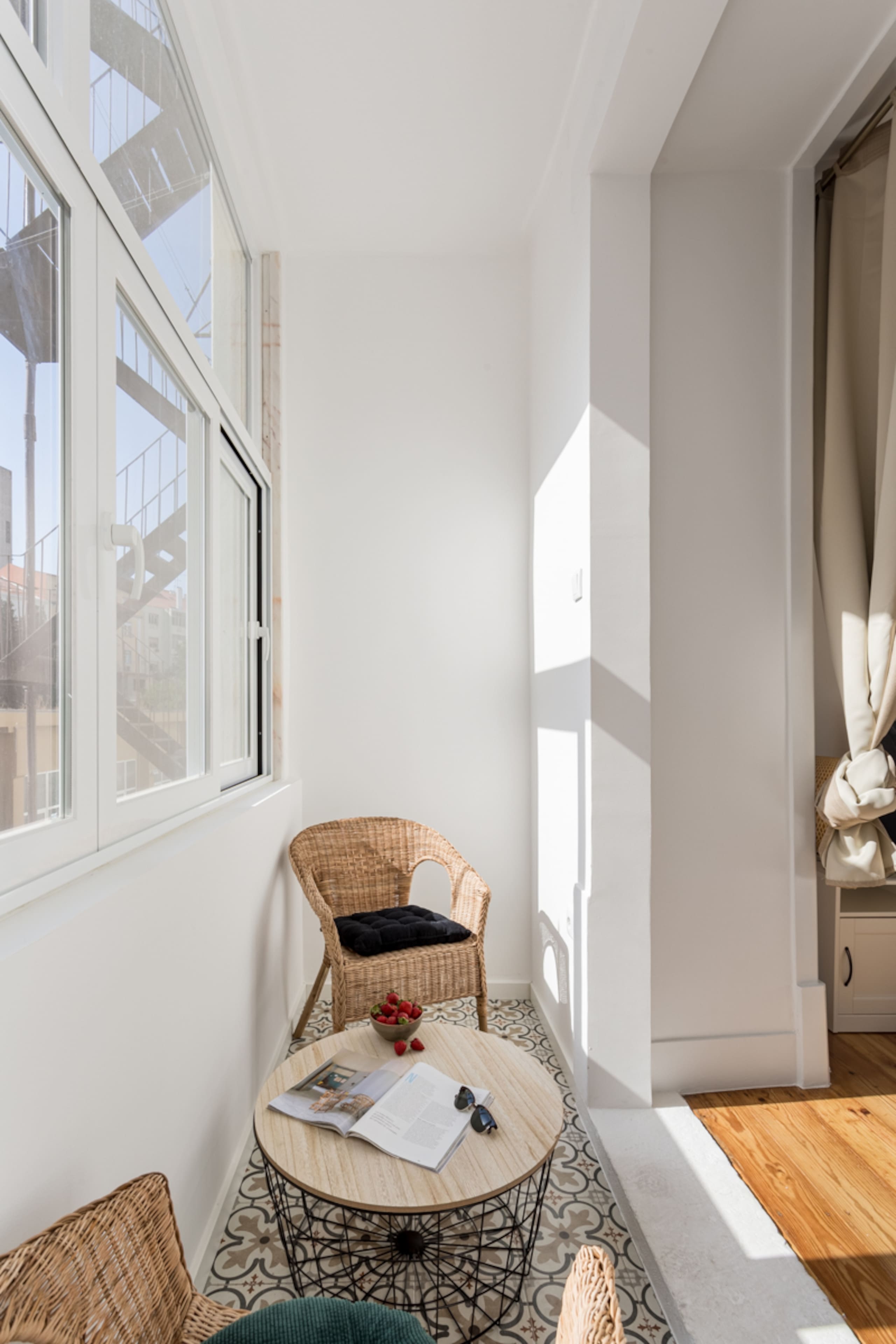 New Spacious 3 Bed City Apartment 10