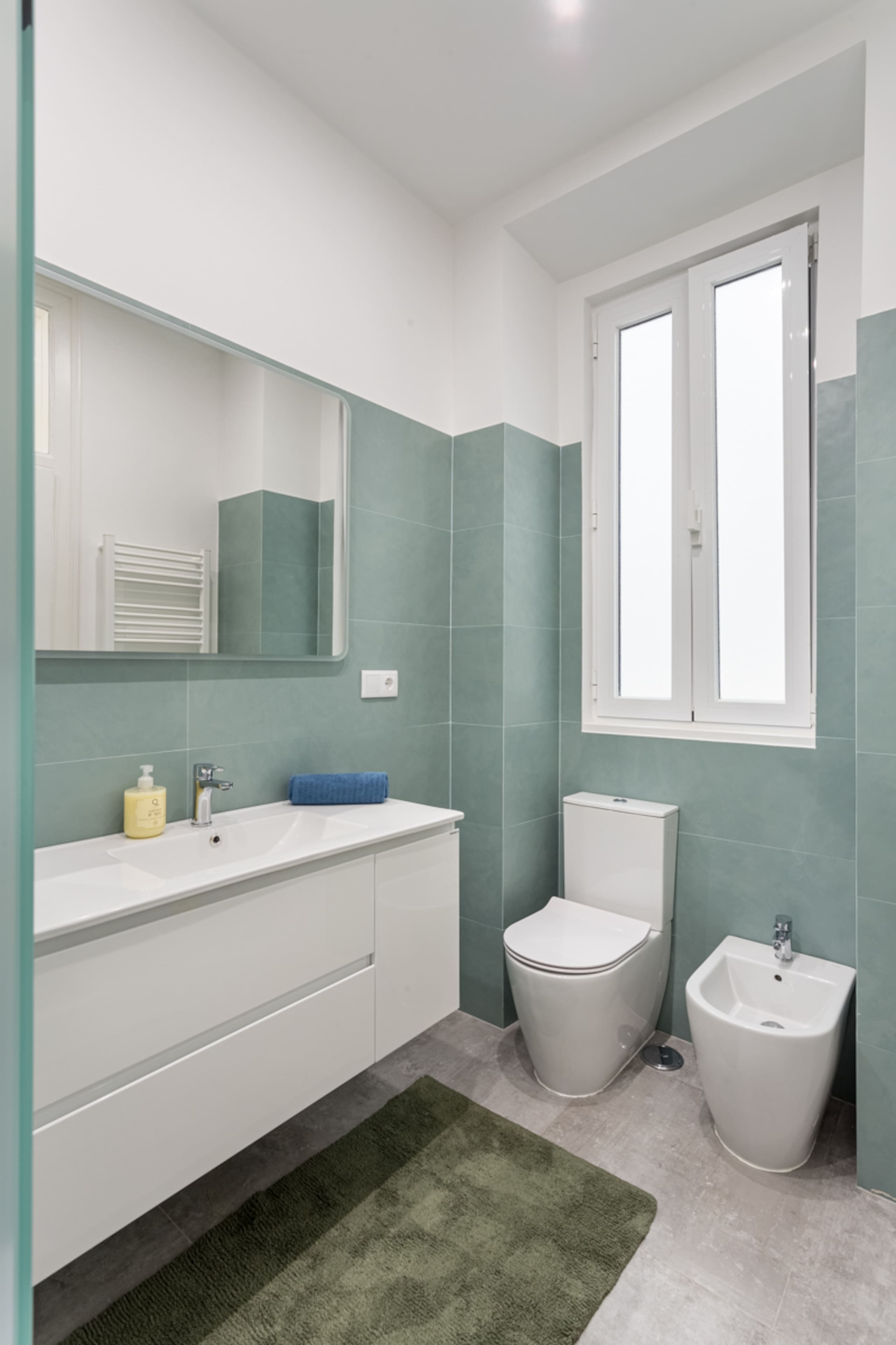 New Spacious 3 Bed City Apartment 15