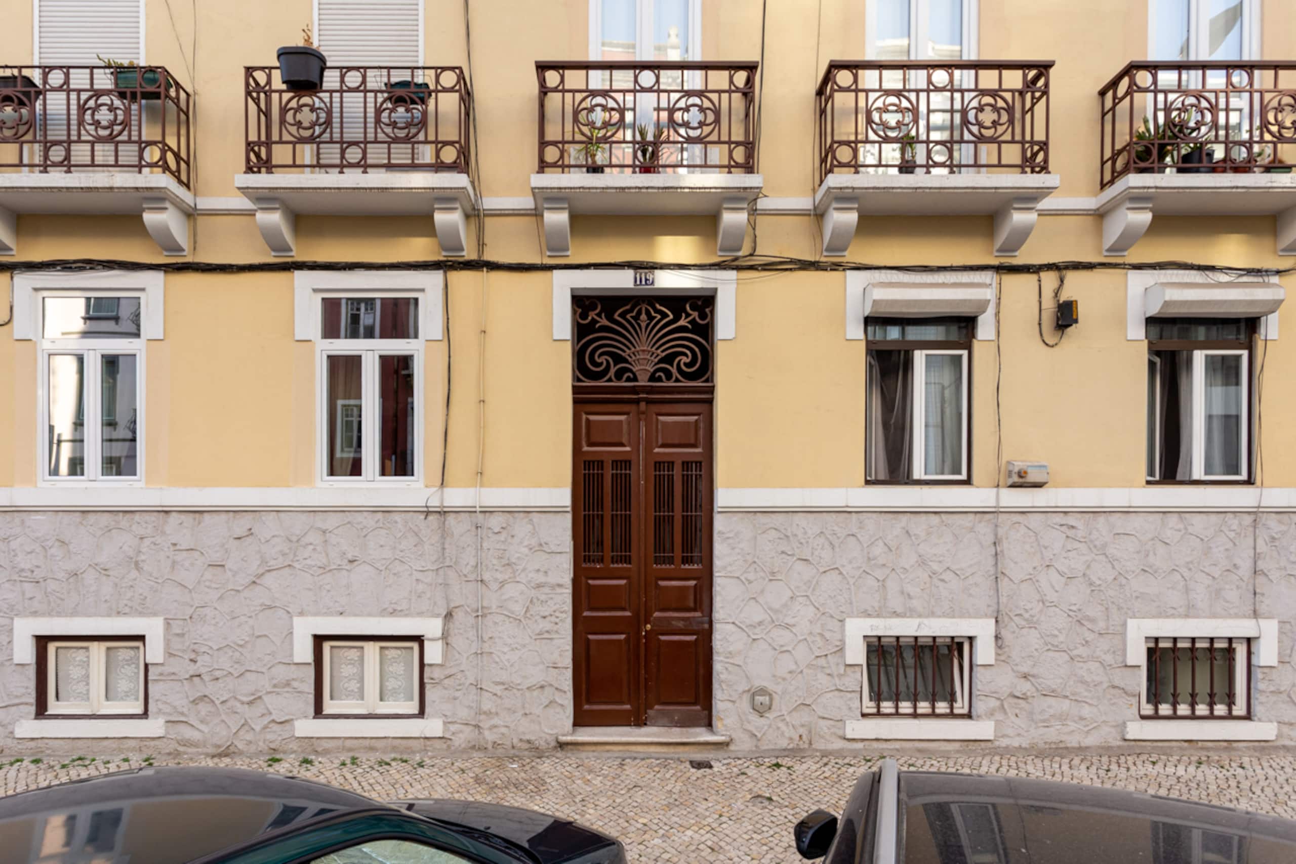 New Spacious 3 Bed City Apartment 20