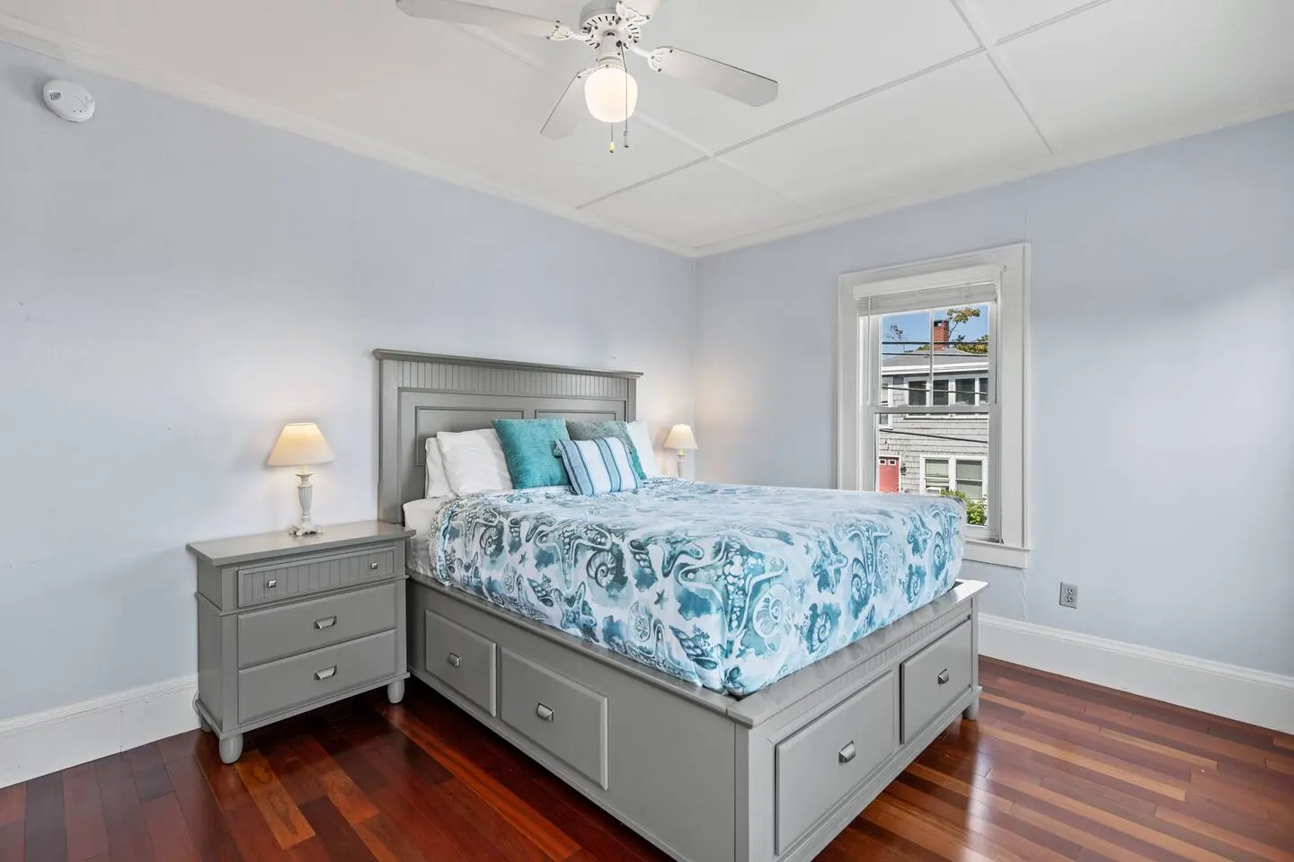 Walk to Beach! LargeDeck BeachGear 3 QueenBeds 9