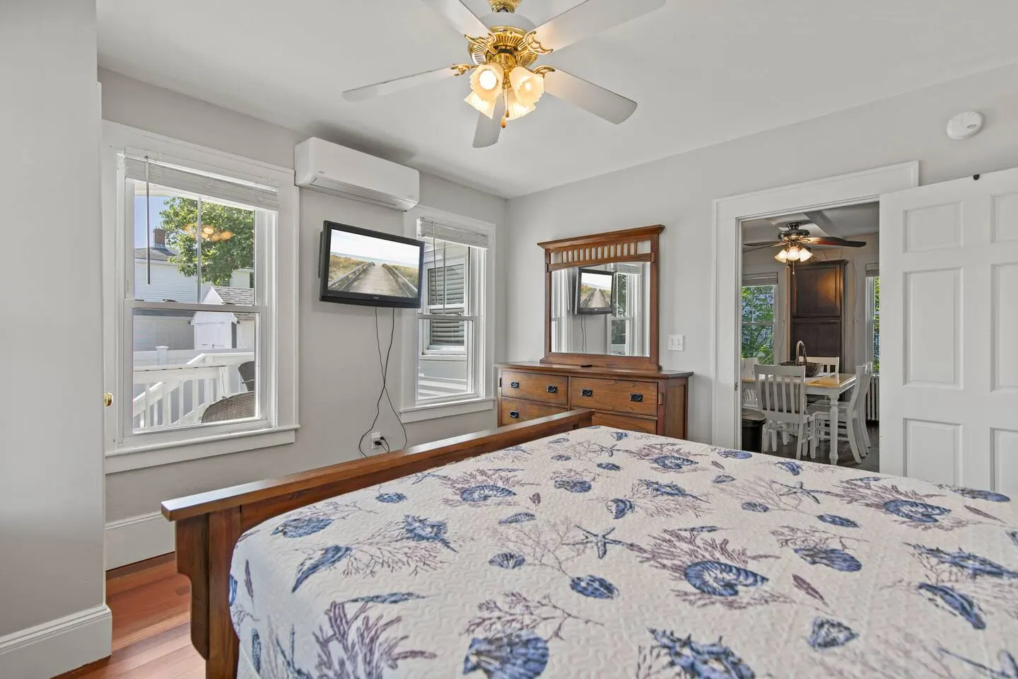 Walk to Beach! LargeDeck BeachGear 3 QueenBeds 17