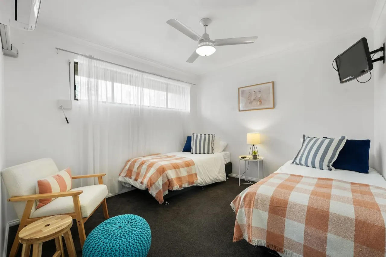 Sapphire by the Sea - Coastal Living in Grange 19