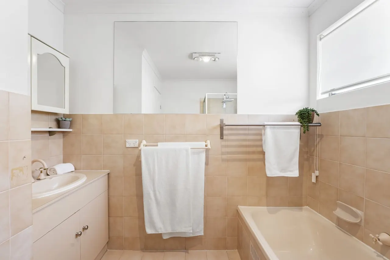 Sapphire by the Sea - Coastal Living in Grange 20