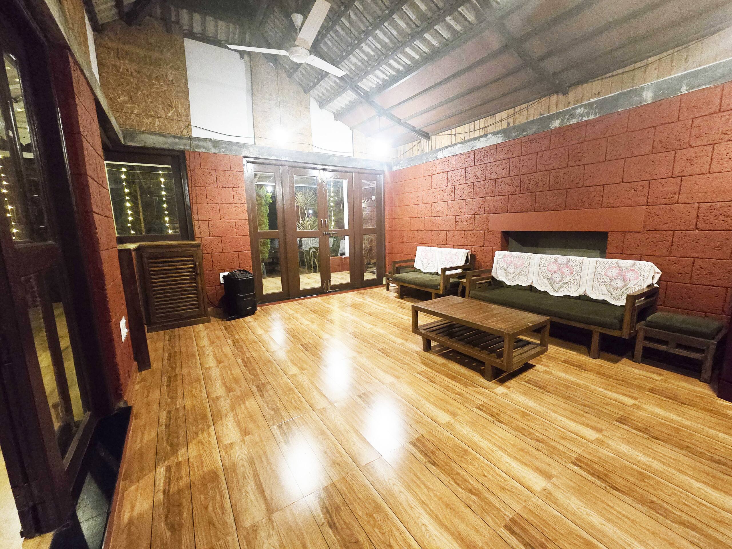 Hilltop Farm - Meals Included Veg/NonVeg 8