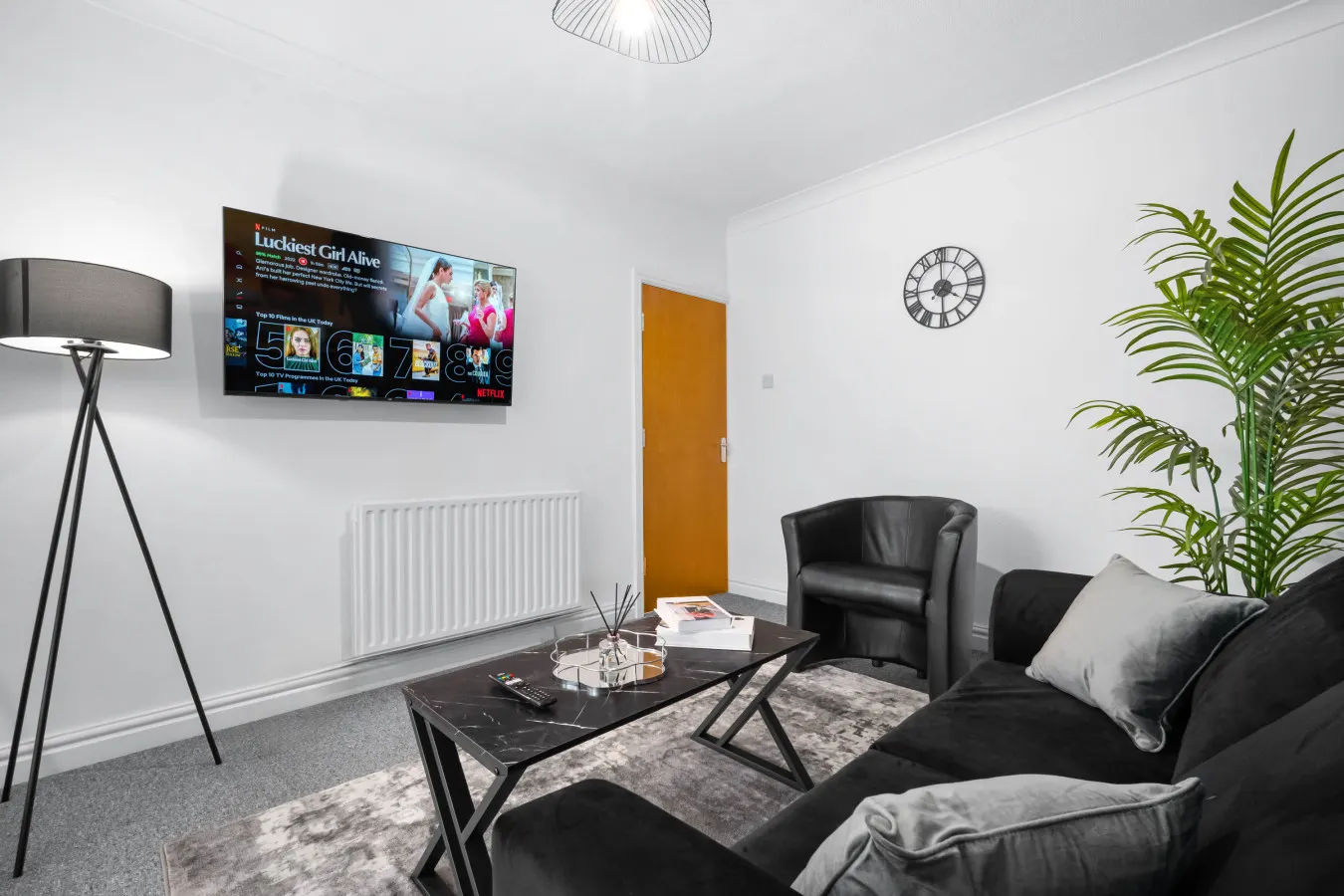 Modern Four Bedroom House - Garden - Parking - Great Barr 12
