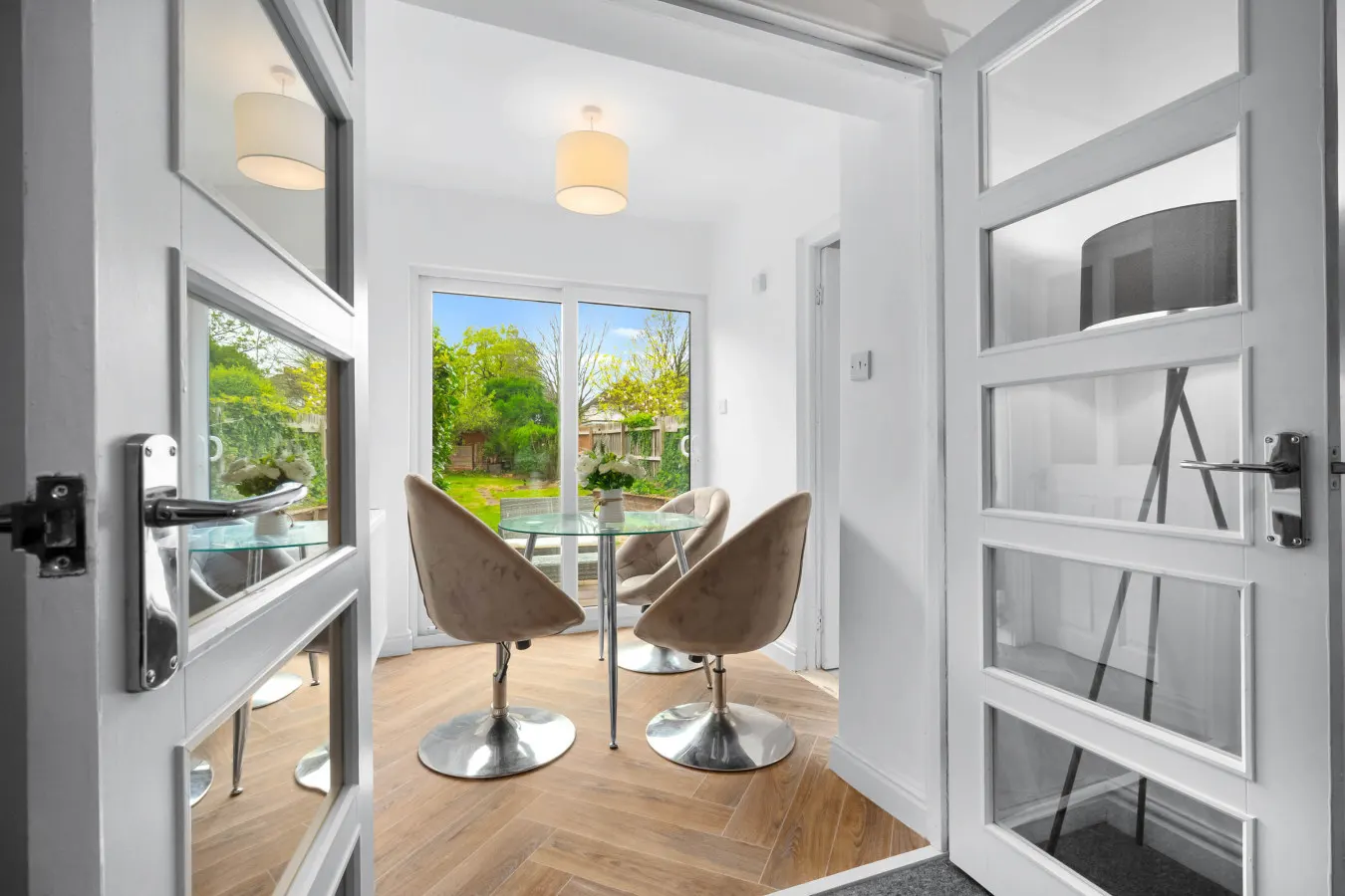 Modern Four Bedroom House - Garden - Parking - Great Barr 4