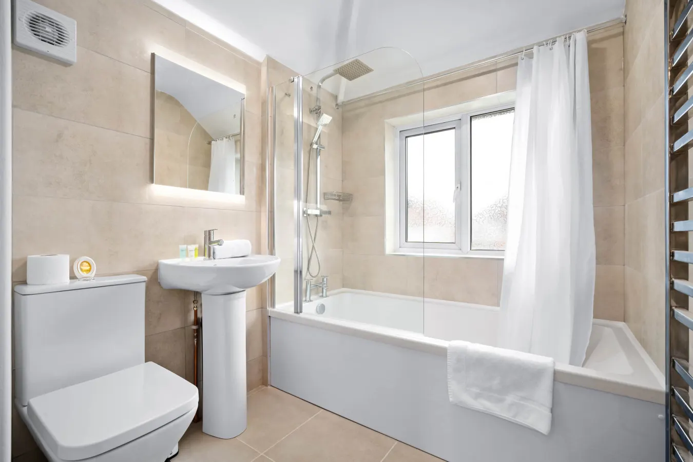 Modern Four Bedroom House - Garden - Parking - Great Barr 7