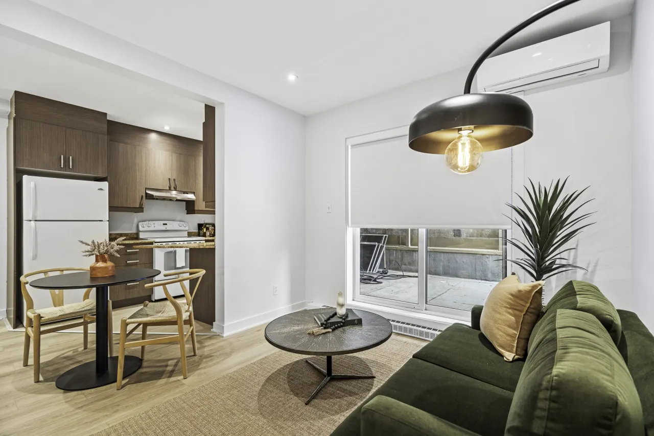 Little Italy - Stylish Open-Space Studio by Jean Talon Market - Unit 2 2