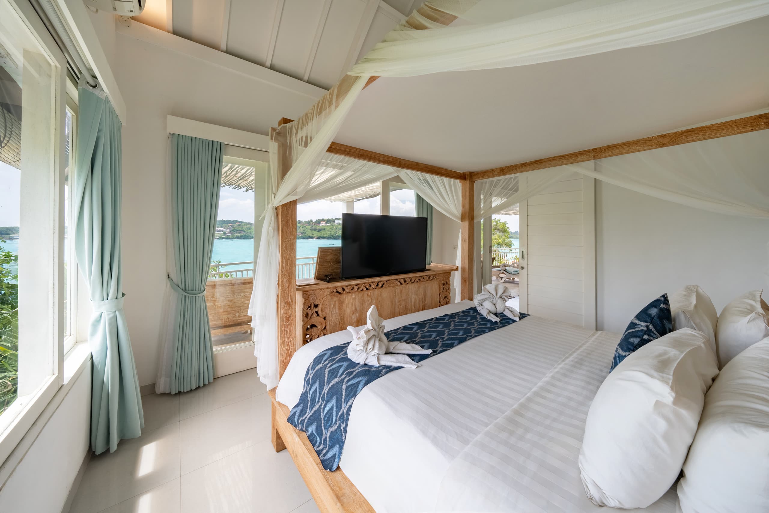 Ceningan Beachside Villas 17