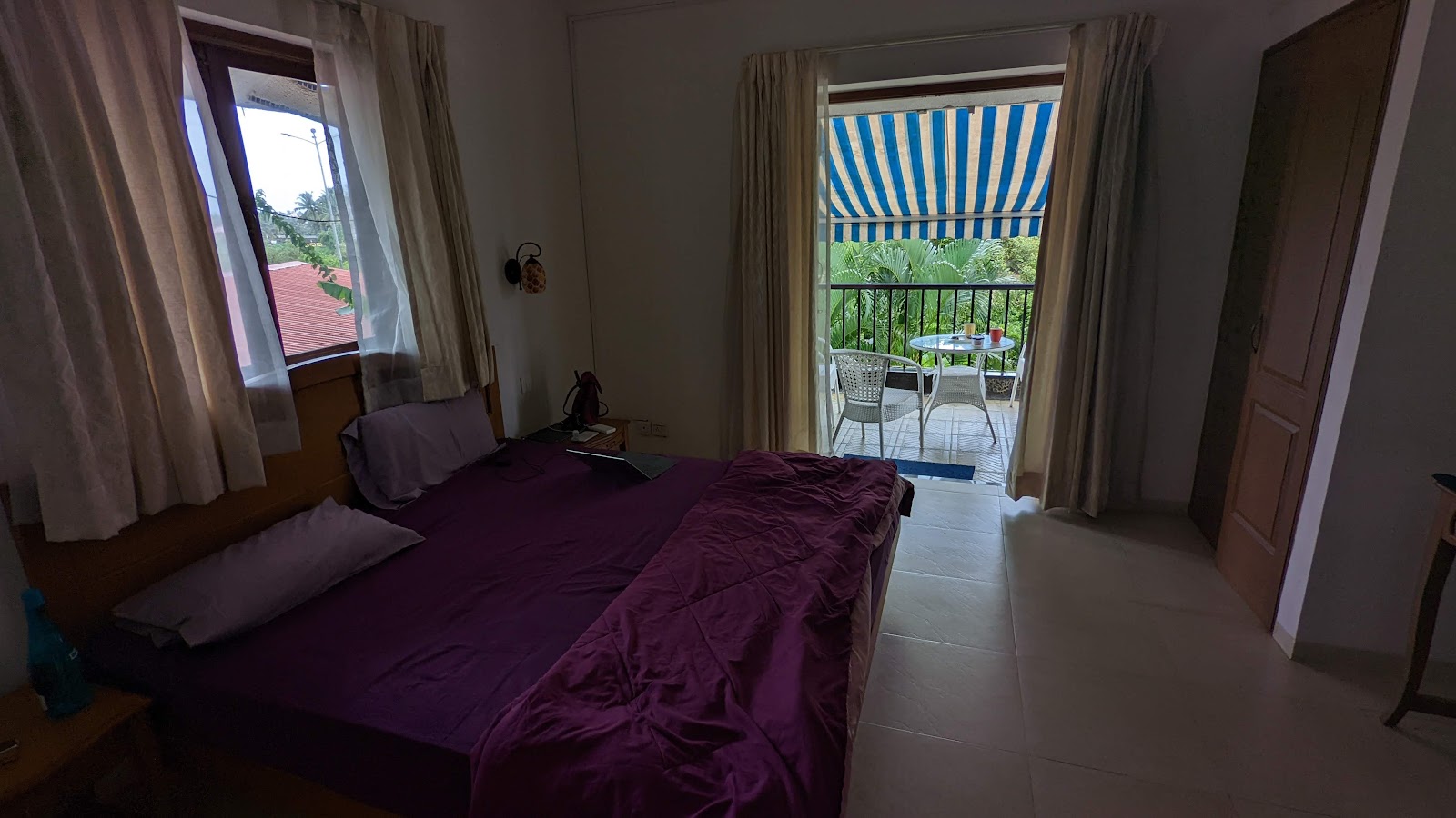 Emerald Villa: Arpora, 2BR w/ Garden & Common Pool 8