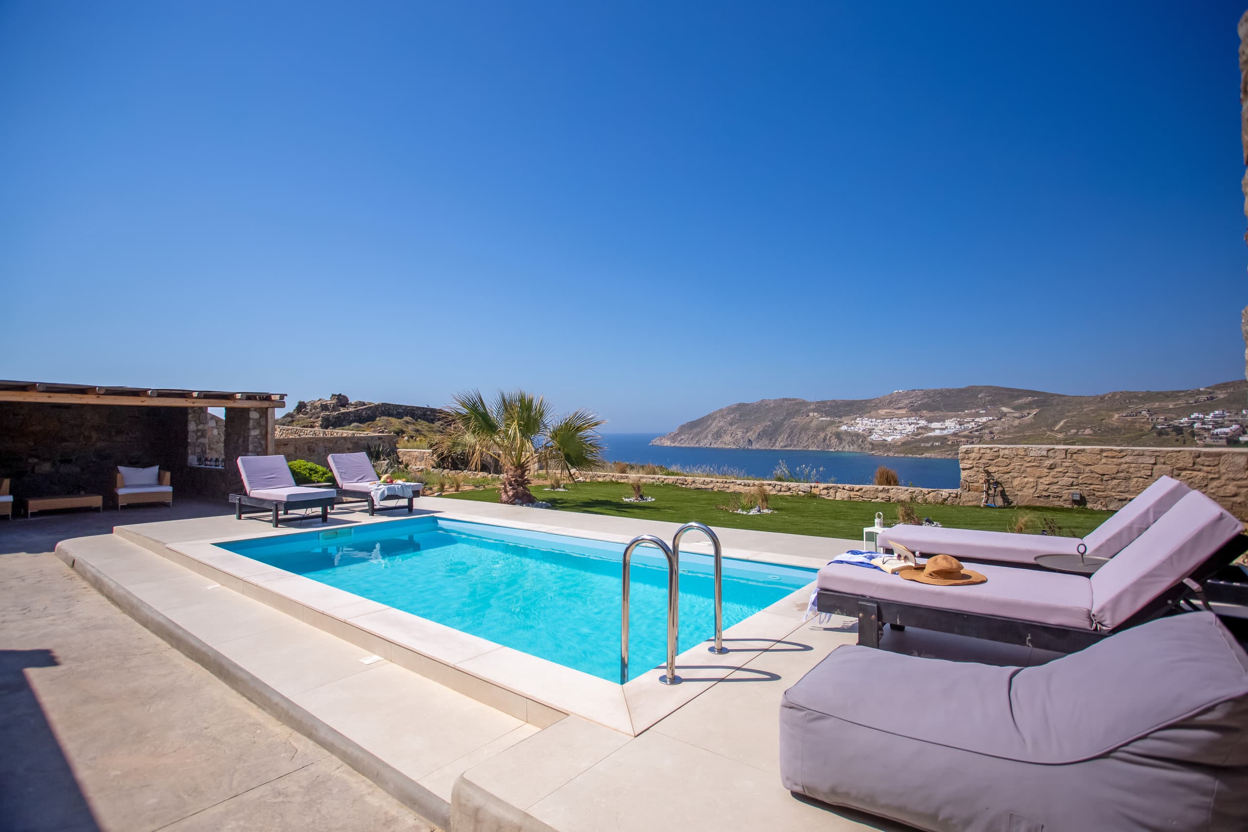 Mini South Star Villa with Private Pool and Garden 7