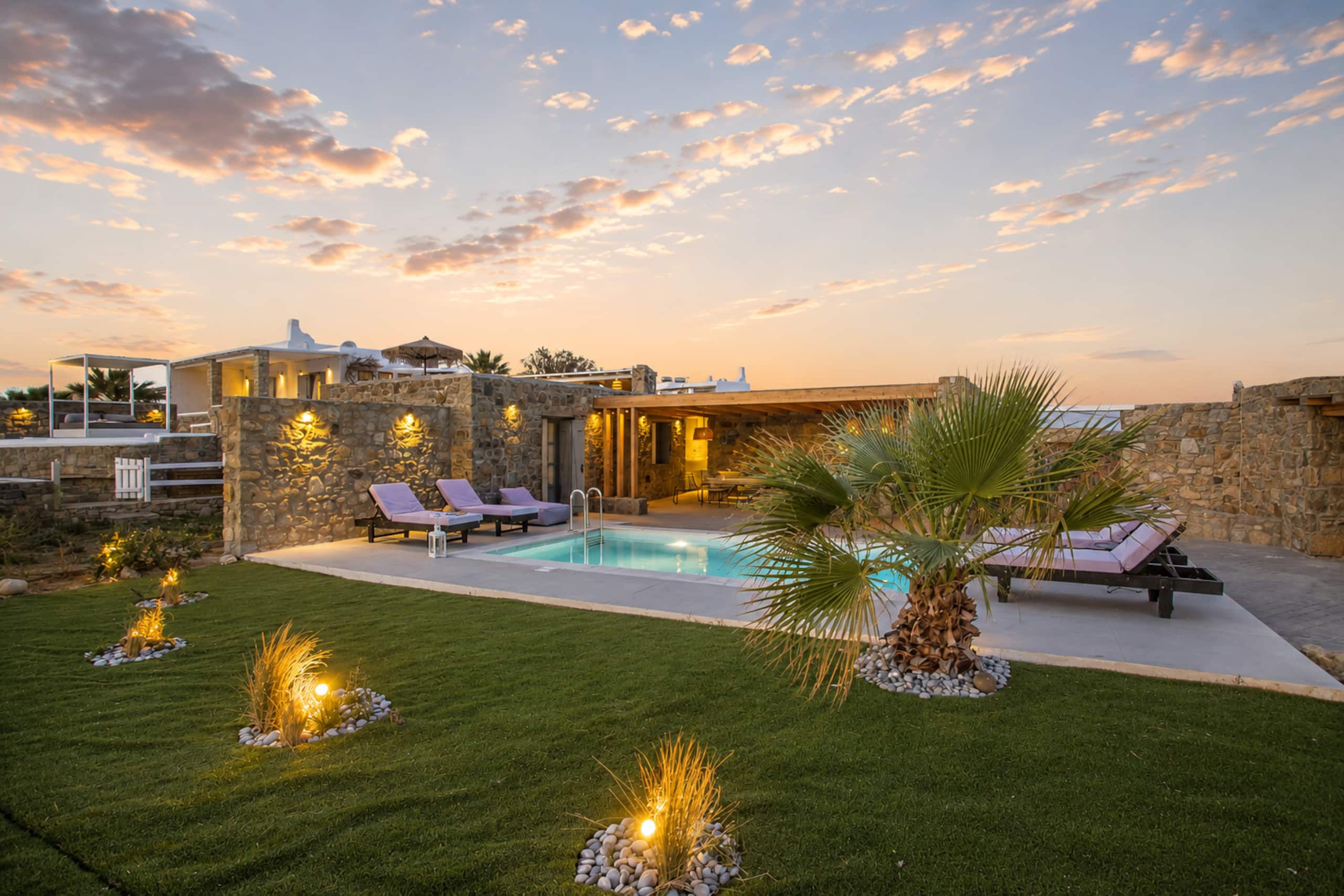 Mini South Star Villa with Private Pool and Garden 26