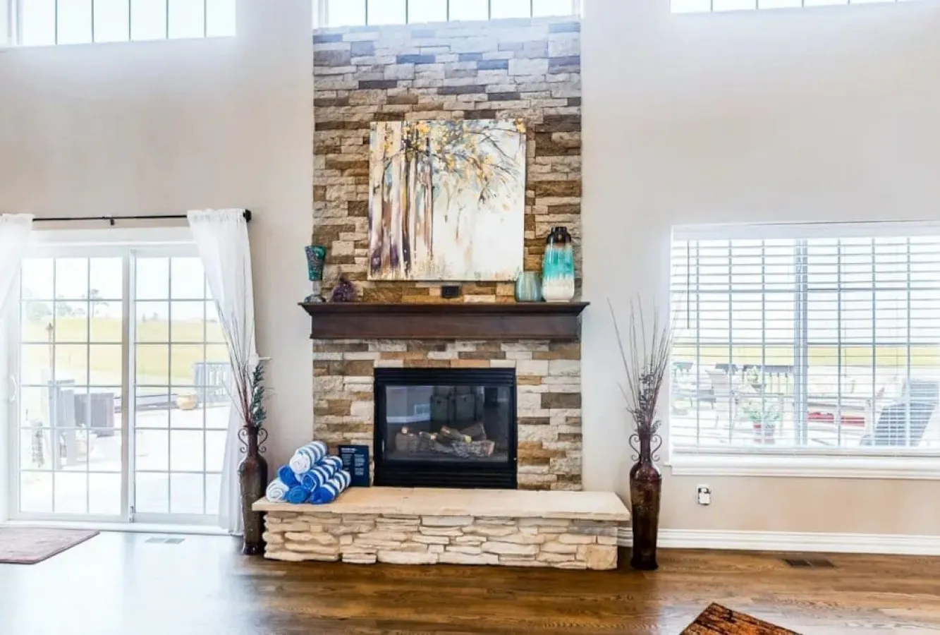 Spectacular Luxury Hacienda with Mountain Views! 18