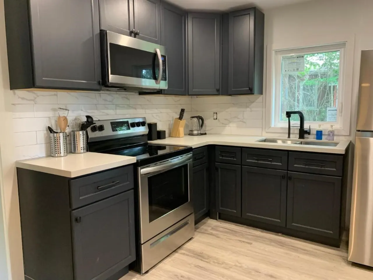 Two Bedroom Wellington Apartment Wellington Main-Level Retreat 2BR + Walk to Beach & Downtown 9