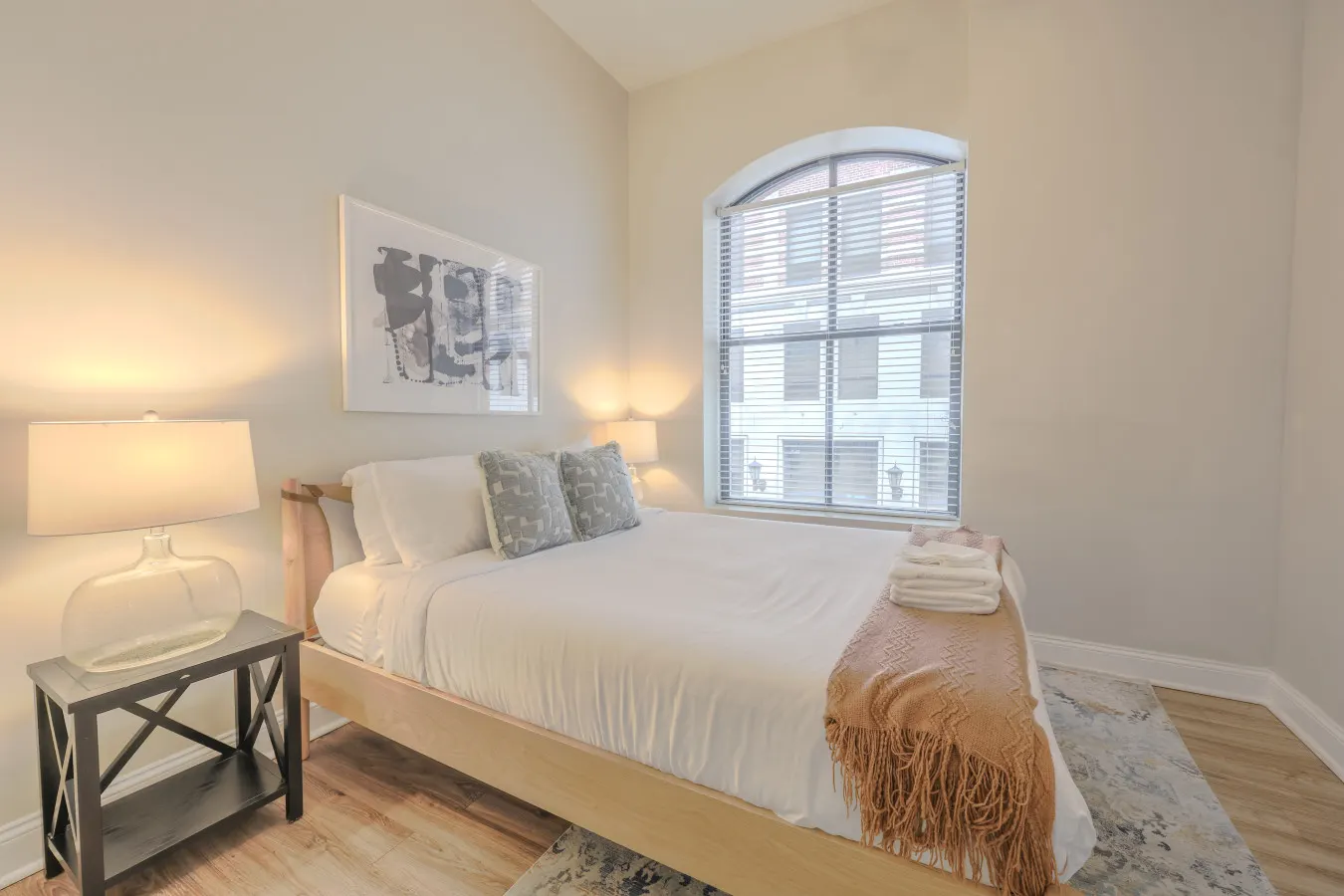 Airy 2BR Fidi Boston Walk anywhere! 10