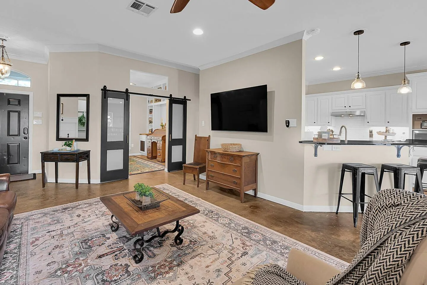 Heart of Texas Hangout/Pool/Game Room/Sport Court 11
