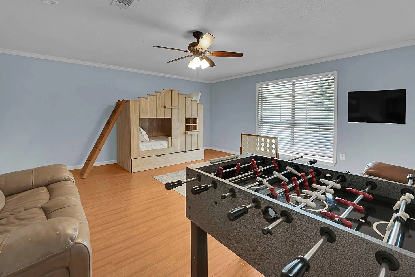 Heart of Texas Hangout/Pool/Game Room/Sport Court — photo 3