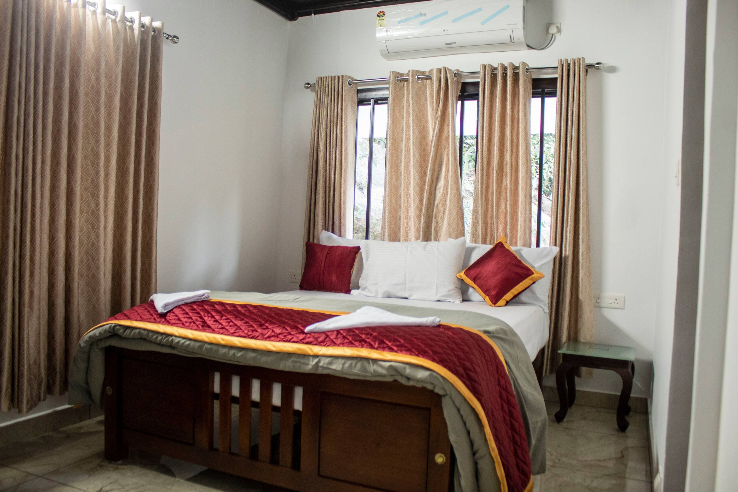 Golden Oriole Homestay Adimaly - Munnar 13