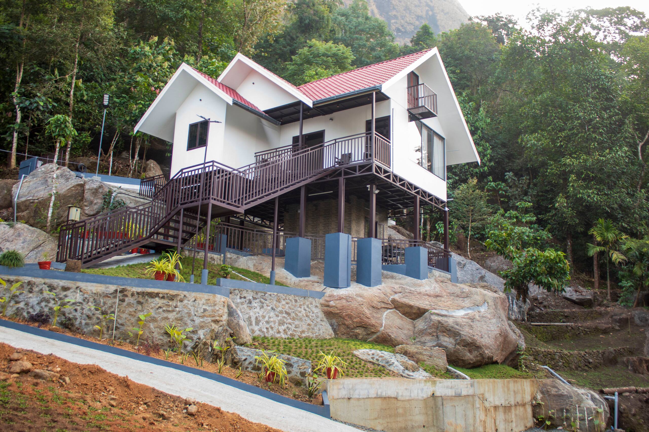 Golden Oriole Homestay Adimaly - Munnar