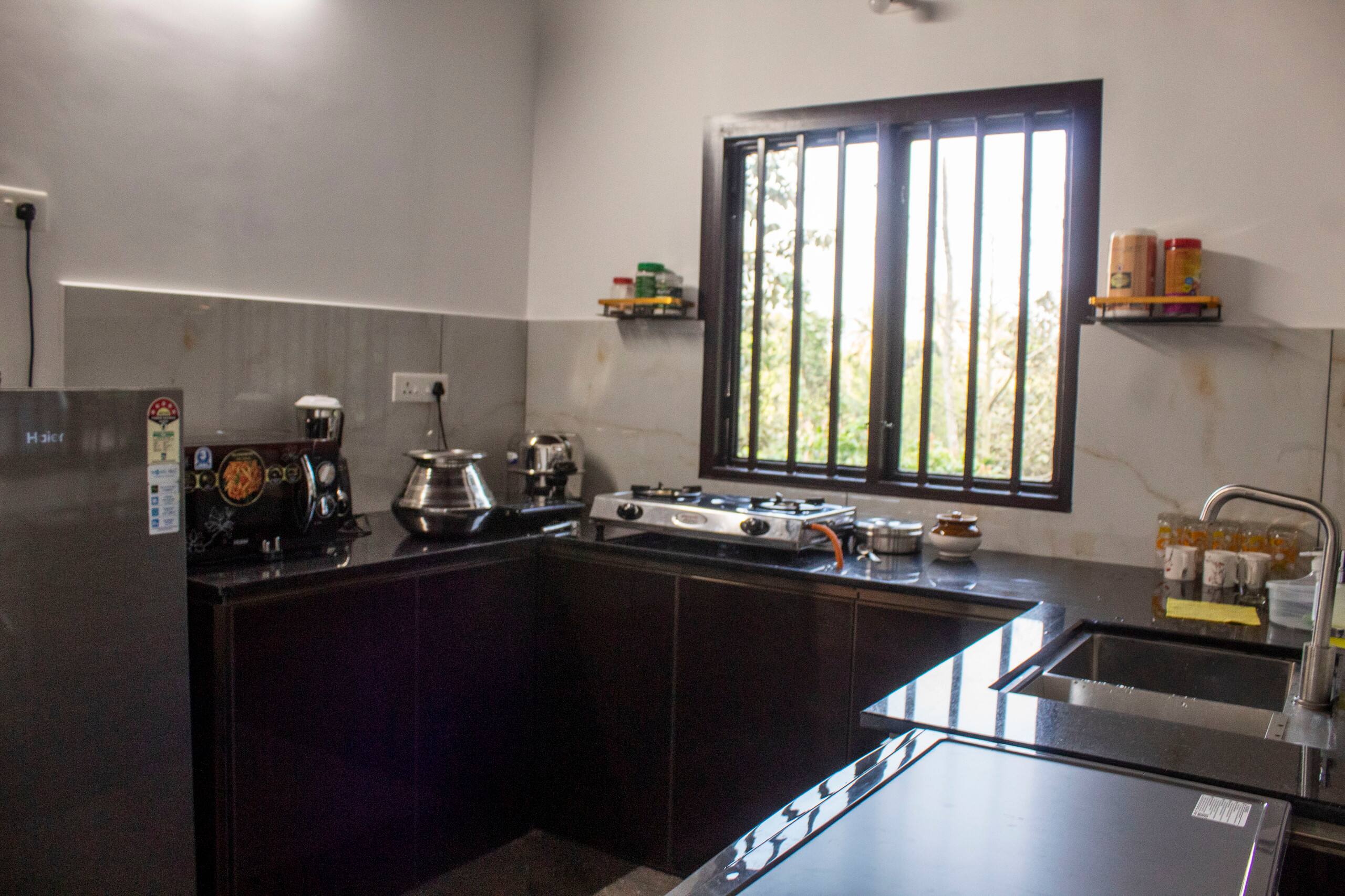 Golden Oriole Homestay Adimaly - Munnar 11
