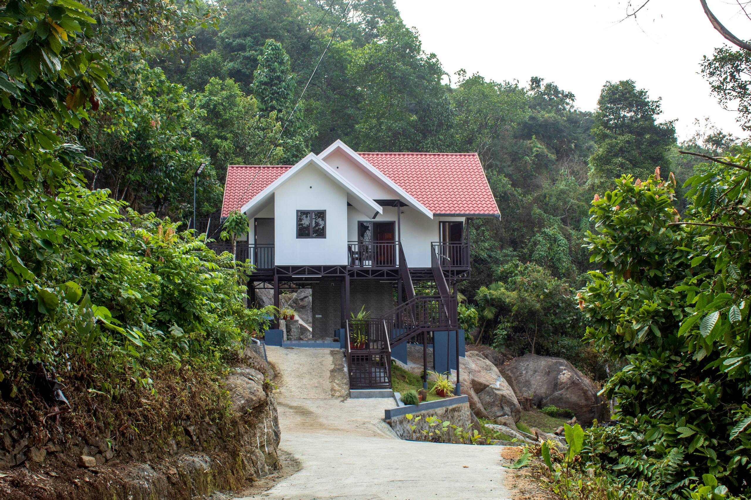 Golden Oriole Homestay Adimaly - Munnar 33