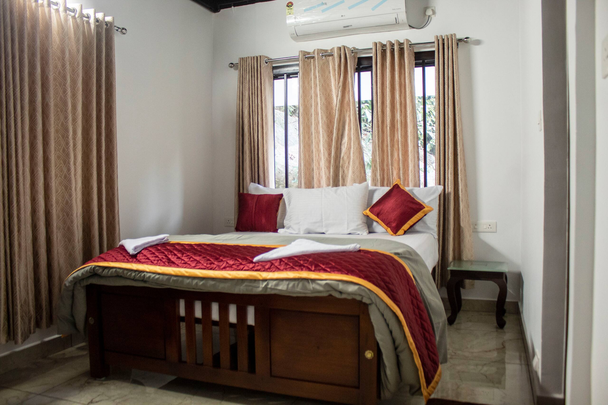 Golden Oriole Homestay Adimaly - Munnar 14