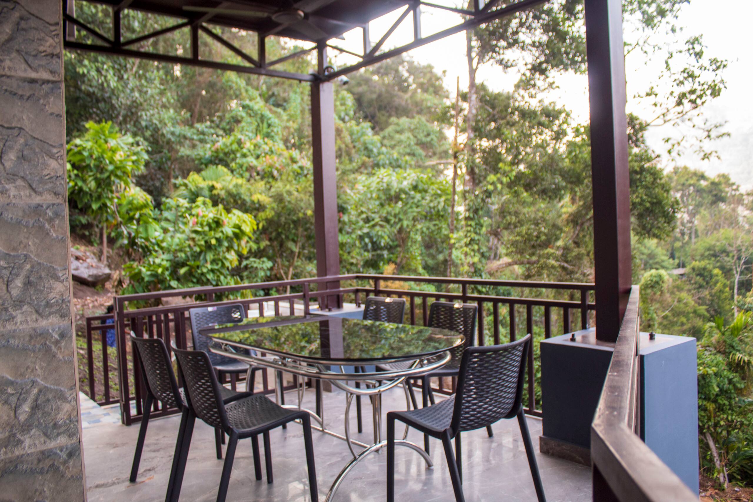 Golden Oriole Homestay Adimaly - Munnar 29