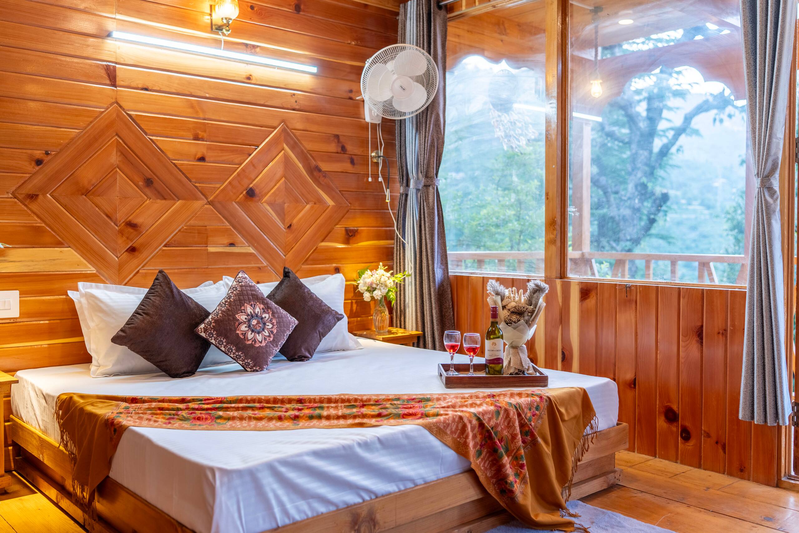 Tree Tales | Peaceful Treehouse with Garden, Jibhi 35