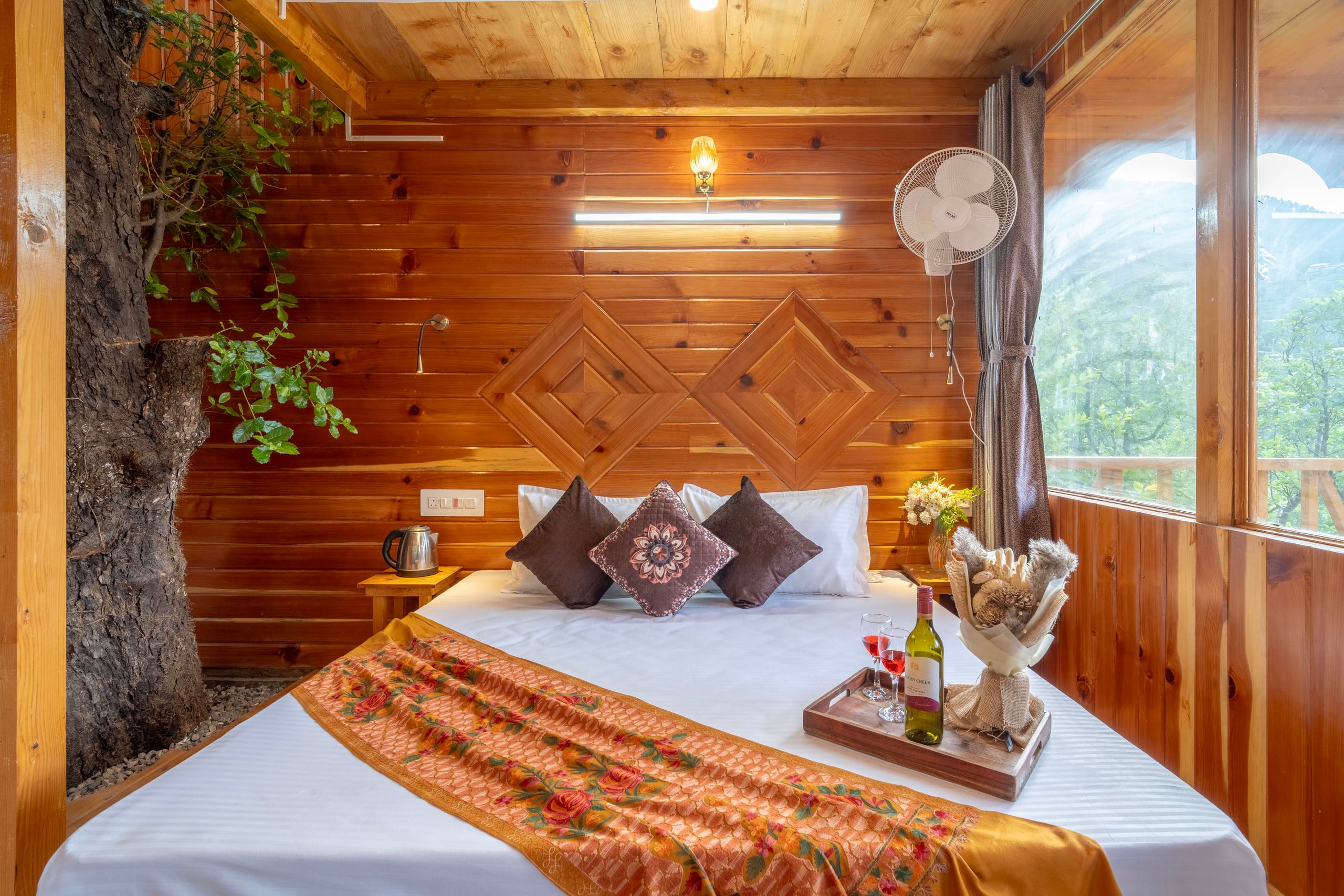 Tree Tales | Peaceful Treehouse with Garden, Jibhi 33