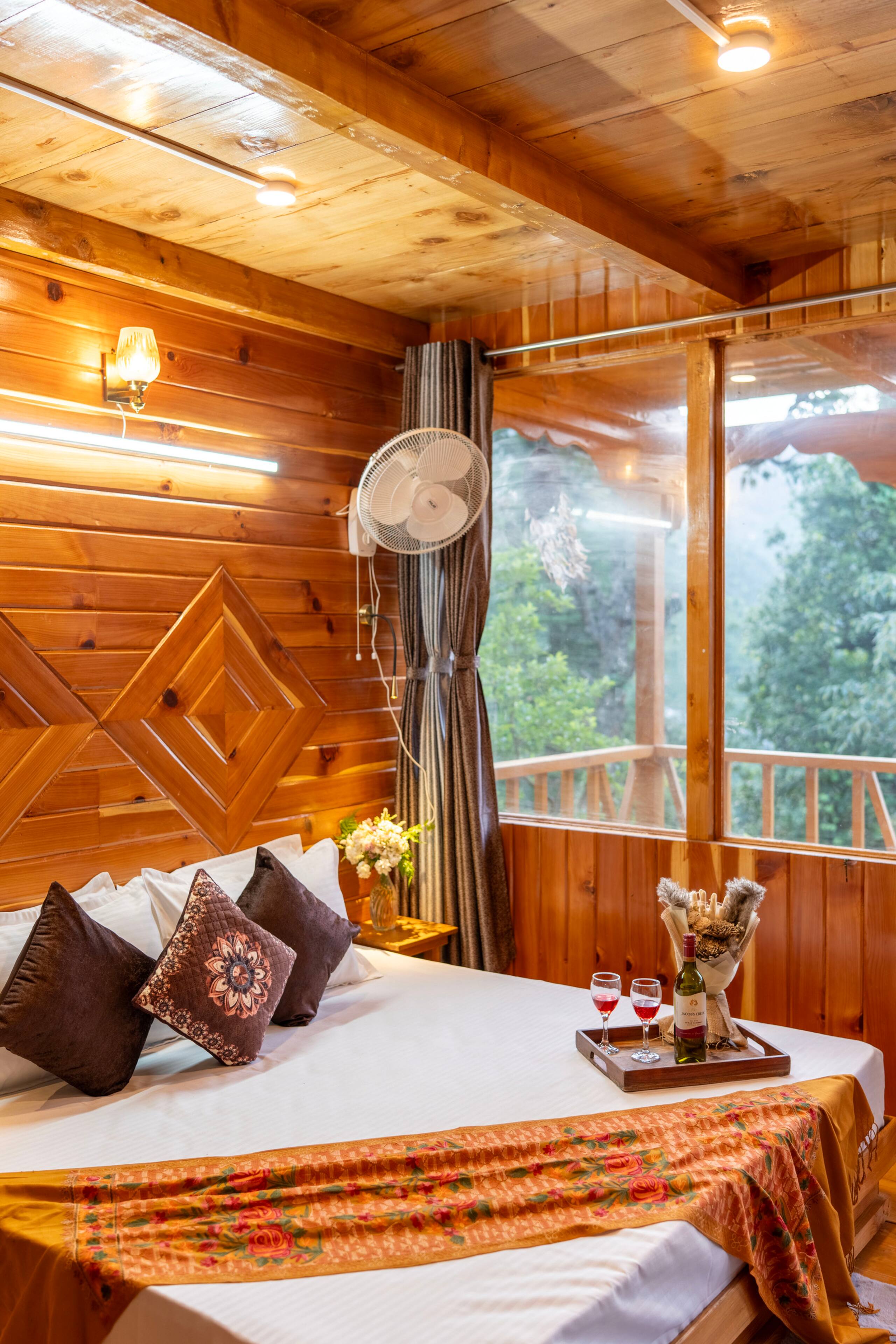 Tree Tales | Peaceful Treehouse with Garden, Jibhi 34