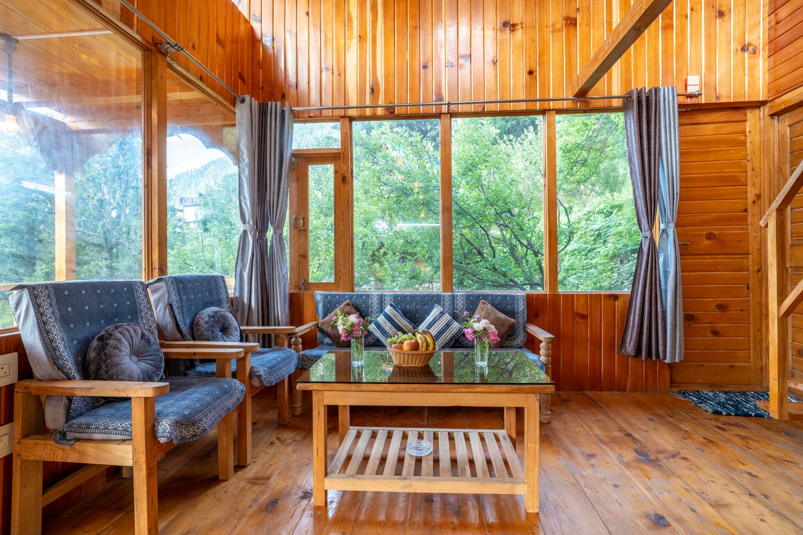 Tree Tales | Peaceful Treehouse with Garden, Jibhi 25