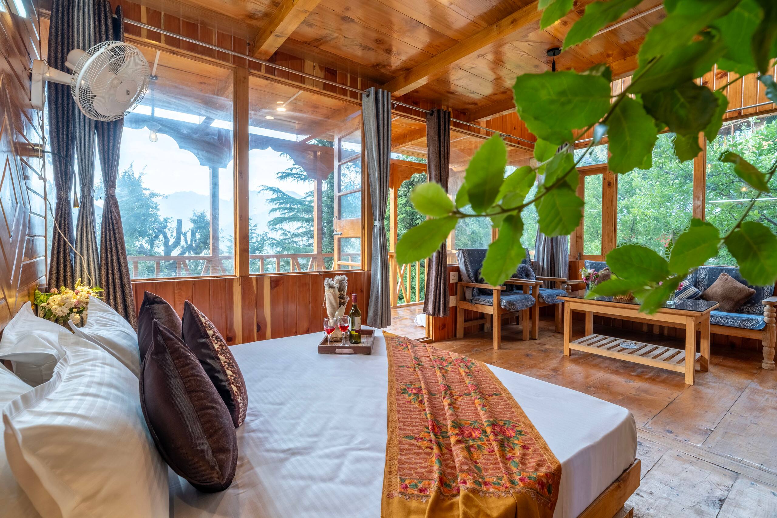 Tree Tales | Peaceful Treehouse with Garden, Jibhi 23