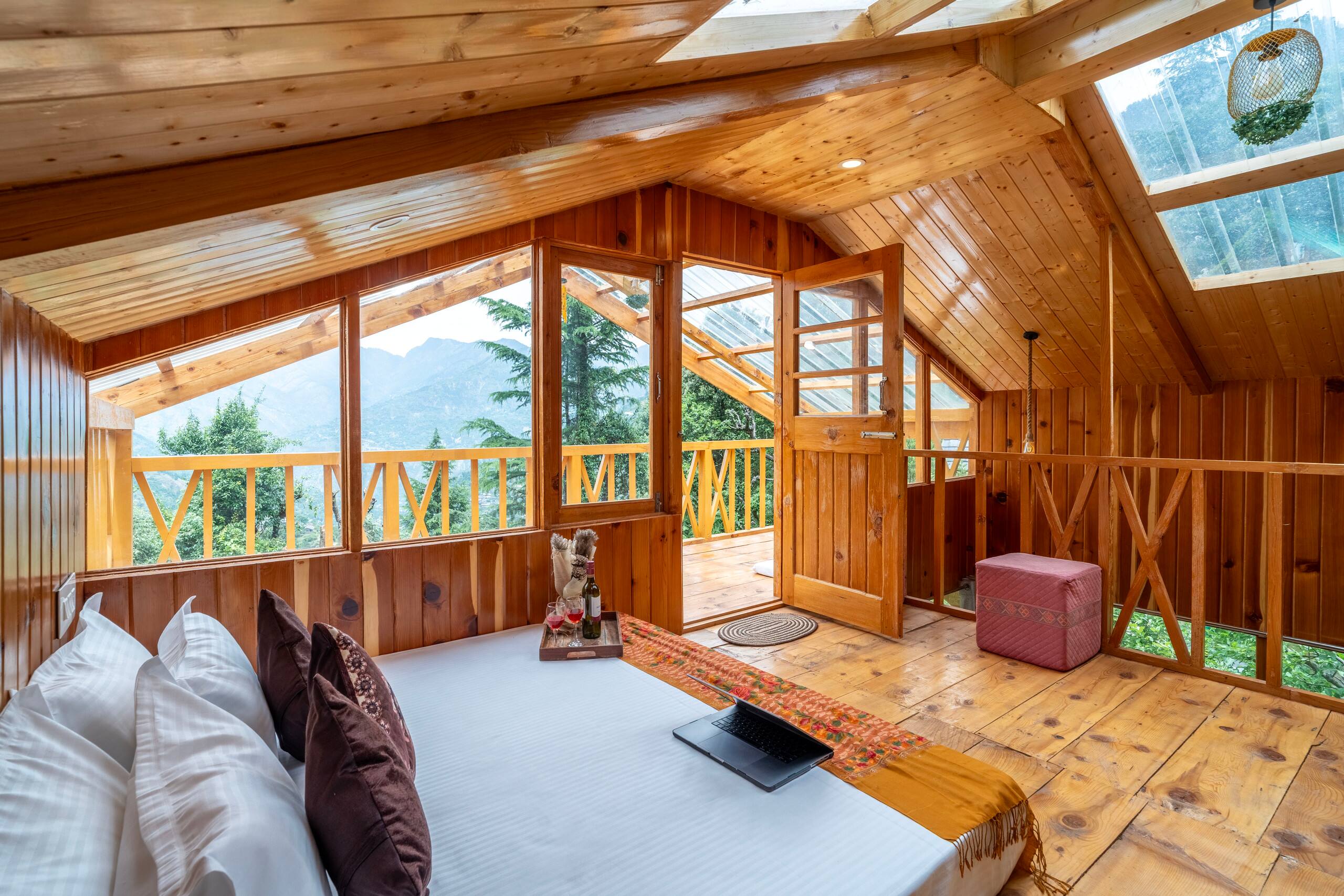 Tree Tales | Peaceful Treehouse with Garden, Jibhi 9