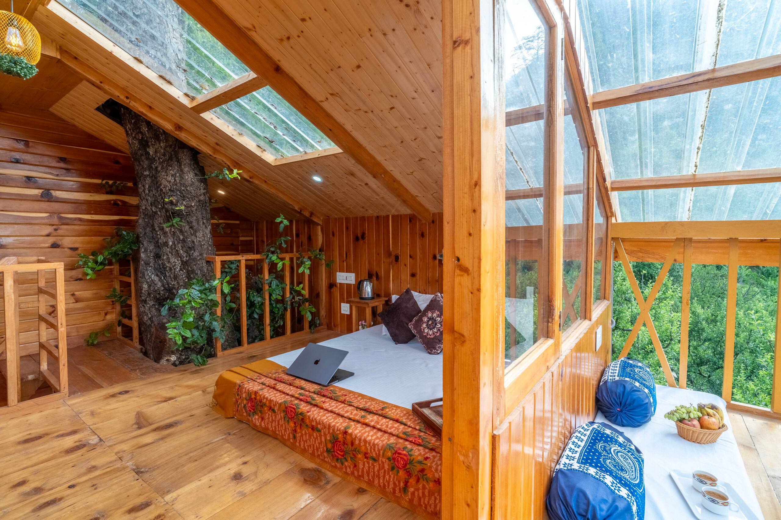 Tree Tales | Peaceful Treehouse with Garden, Jibhi 16