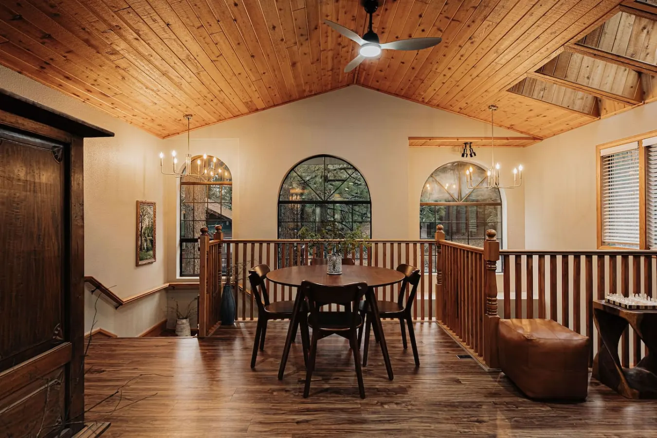 Stylish Sylvan Glen Chalet w Hot Tub, Pool Table 14