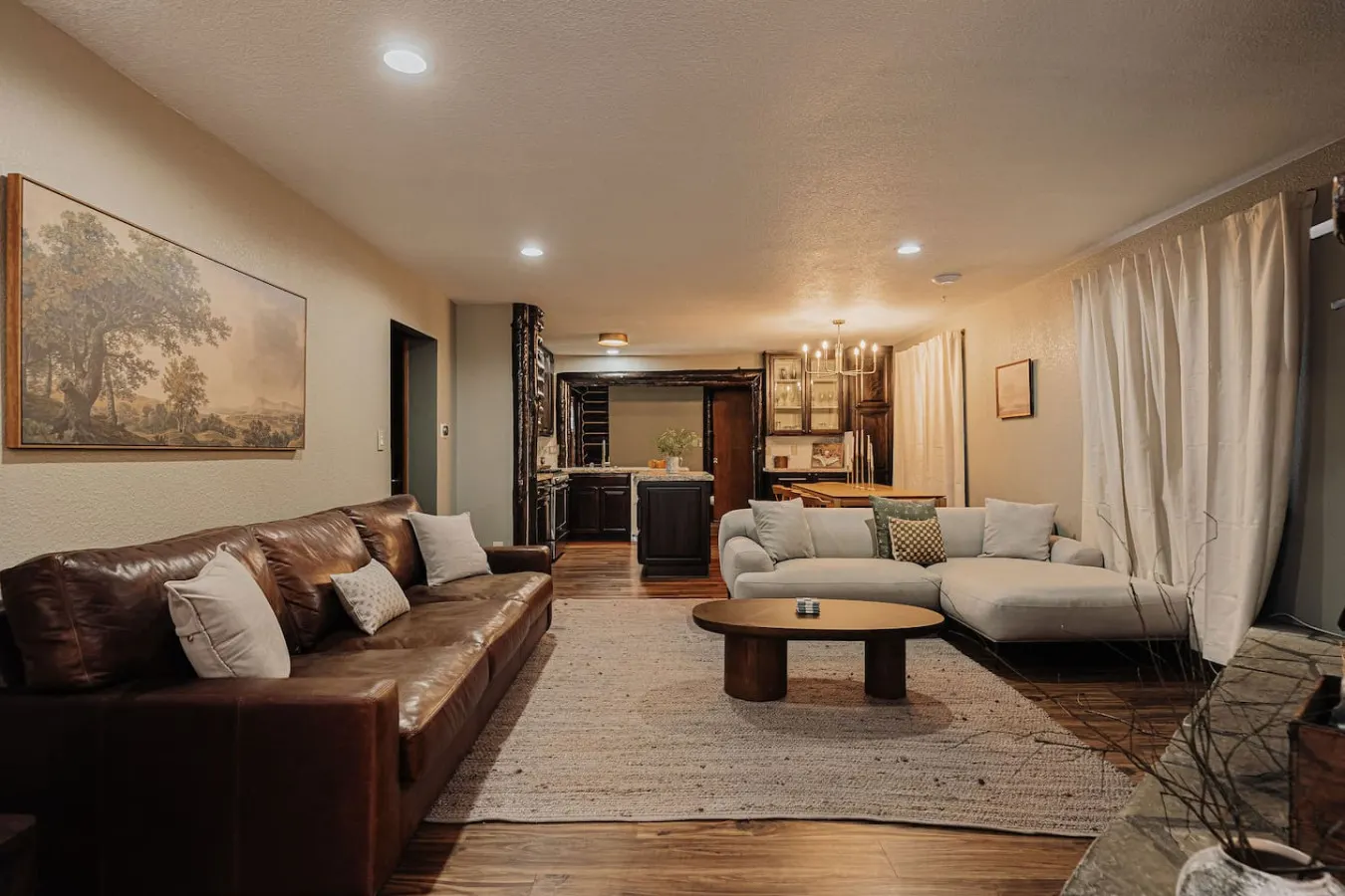 Stylish Sylvan Glen Chalet w Hot Tub, Pool Table 20
