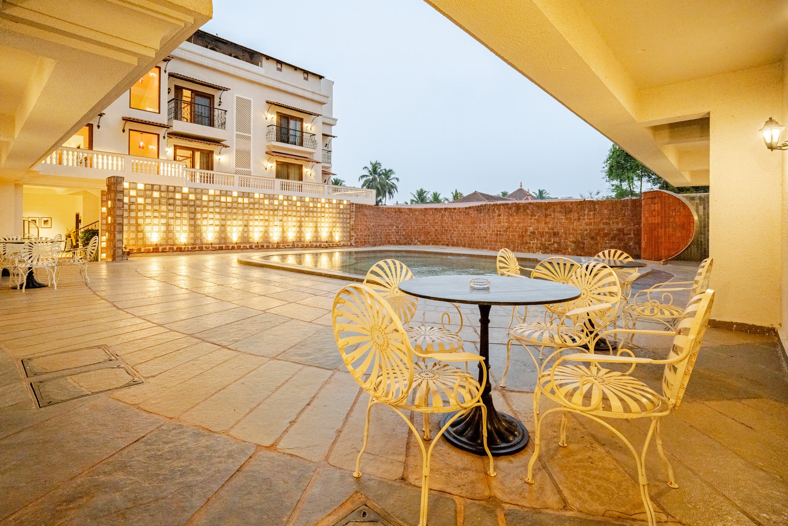 C 101 by Alira Stays | 1Bhk | Near Candolim | Pool 6